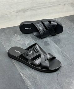 Шкіряні шльопанці колір чорний
