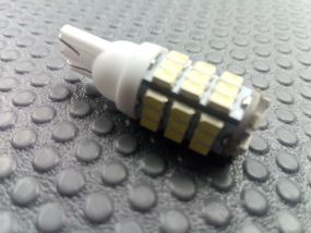 Лампа світлодіод б/ц 12V W5W T10 42SMD (12 х 06) біла