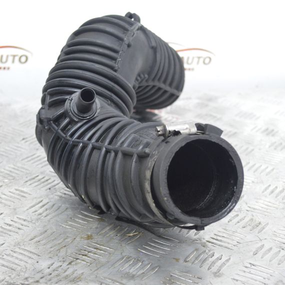 Патрубок повітряного фільтра 2.0 DCI Renault Trafic Opel Vivaro Рено Трафік Опель Віваро 8200586979 | Зображення 1