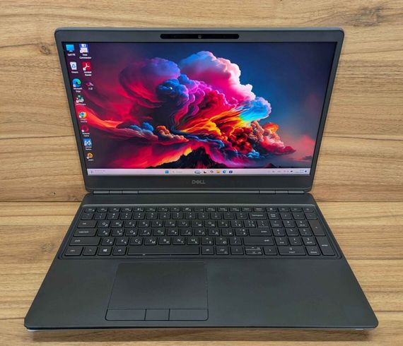 Мобильная рабочая станция Б-класс Dell Precision 7550 / 15.6" (1920x1080) IPS / Intel Core i7-10850H (6 (12) ядер по 2.7 - 5.1 GHz) / 16 GB DDR4 / 512 GB SSD / nVidia Quadro T1000, 4 GB GDDR6, 128-bit / WebCam / Windows 11 б/у + Подарок Мышь / USB | Зображення 1