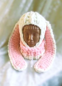 Балаклава колір 6234 плюшева з вушками зайчик молочний колір puffy