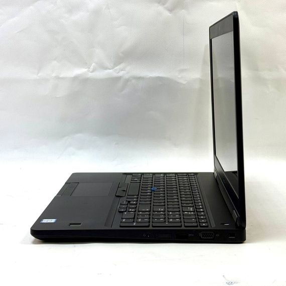 Ноутбук Б-клас Dell Latitude 5580 / 15.6" (1920x1080) IPS / Intel Core i5-6300U (2 (4) ядра по 2.4 - 3.0 GHz) / 16 GB DDR4 / 256 GB SSD / Intel HD Graphics 520 / WebCam / Windows 10 Pro б/в | Зображення 6