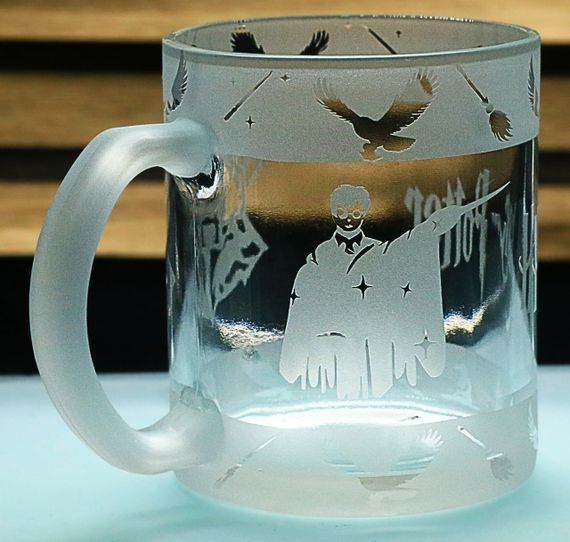 Кружка 320 мл "Гаррі Поттер" з гравіюванням  Матова скляна чашка Хогвартс  Подарунок фанату магічного світу | Зображення 1