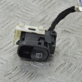 Кнопка склопідйомника Mercedes C-Class W203 2000-2007 Кнопка скла передня права Мерседес A2038200210