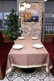 Скатертина двостороння Kayra Blackout 160×285 см, Коричнево-кремова