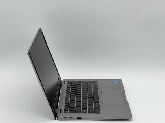 Ультрабук Dell Latitude 5320 / 13.3" (1920x1080) IPS / Intel Core i5-1145G7 (4 (8) ядра по 2.6 - 4.4 GHz) / 8 GB DDR4 / 240 GB SSD / Intel Iris Xe Graphics / WebCam б/у | Зображення 2