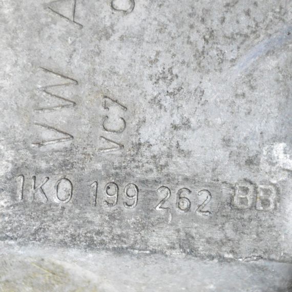 Кронштейн двигуна 2.0 TDI Seat Altea Leon Toledo опора подушка права Сеат Алтеа Леон Толедо 1K0199262BB | Зображення 3