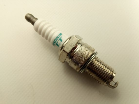 Свічка запалювання DENSO IRIDIUM TT IW20TT.4/IT09 ВАЗ 2108 4 шт. в упак.    ЦЕНА ЗА  ШТУКУ!!! (2108-37 | Зображення 2
