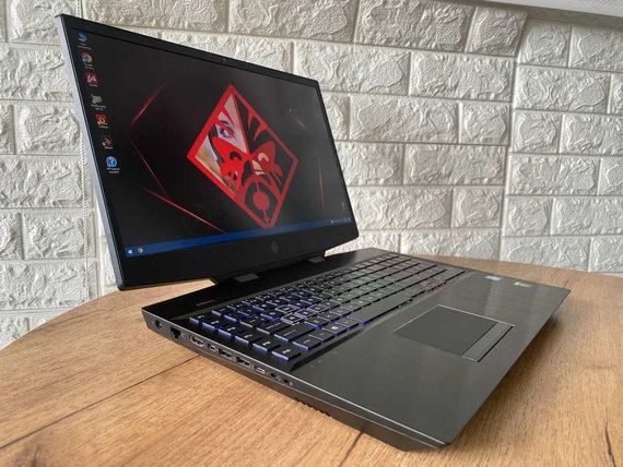 Ноутбук  HP Omen 17-cb000 17,3" FHD IPS 144Hz i9 9880H 16Gb SSD 1Tb RTX 2080  Б/В | Зображення 3