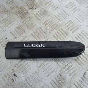 Молдинг переднього правого крила Mercedes-Benz W203 Накладка крила передня права Мерседес в203 A2036900262