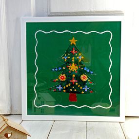 Постер в рамке Нарядная елка 30x30 см