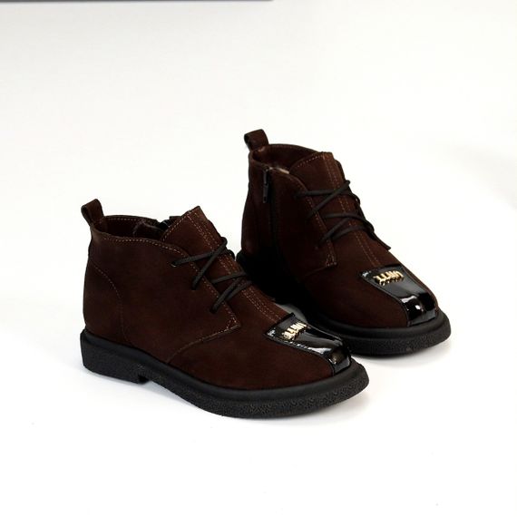 Дизайнерские шоколадные замшевые зимние ботинки с глянцевой вставкой | Зображення 2