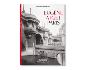 Книга альбом відомих фотографів про Париж Eugène Atget. Paris подарункові книги для фотографів фотомистецтво