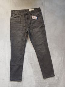 Мужские зауженные джинсы р. 36/32