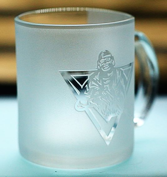 Скляна чашка 320 мл Call of Duty з гравіюванням подарунок для фаната COD ігрова кружка КОЛЛ ДЮТІ | Зображення 4