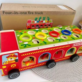 Машинка сортер дерев'яна С 68261 Червона