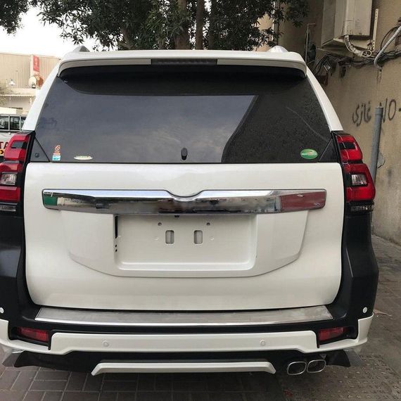 Накладки на передній і задній бампер Modelista V1 (2017-) Чорний колір для Toyota Land Cruiser Prado 150 | Зображення 9