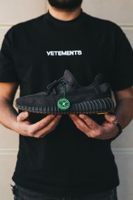 Кросовки 0318 Yeezy Boost 350 v2 Cinder 42