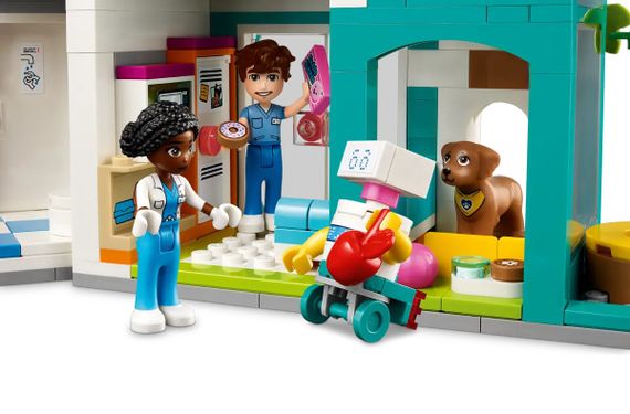 Конструктор LEGO Friends Лікарня в Хартлейк-Сіті 42621 | Зображення 7