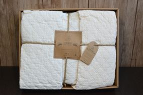 Покрывало с наволочками Limasso 240×260 см. Cambridge Кремовый