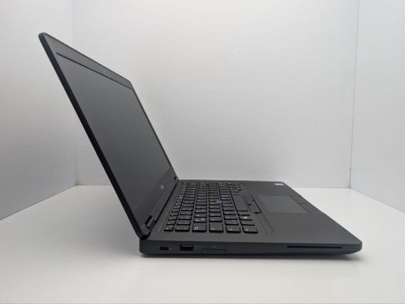 Ноутбук Dell Latitude 5491 / 14" (1920x1080) IPS / Intel Core i5-8400H (4 (8) ядра по 2.5 - 4.2 GHz) / 16 GB DDR4 / 256 GB SSD / Intel UHD Graphics 630 / WebCam б/в | Зображення 3