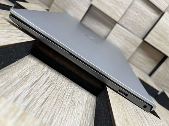 Ультрабук Б-класс Dell Inspiron 13 5310 / 13.3" (1920x1200) IPS / Intel Core i5-11320H (4 (8) ядра по 3.2 - 4.5 GHz) / 16 GB DDR4 / 512 GB SSD M.2 / Intel Iris Xe Graphics / WebCam б/у | Зображення 5