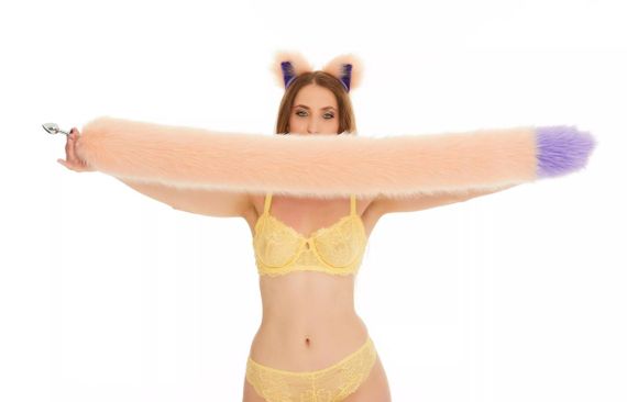 Анальний хутряний хвіст без пробки, Персиковий з фіолетовим кінчиком, OKOVA 100 см. Sex Aura | Зображення 3