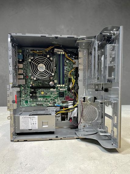 ПК Lenovo ThinkCentre M720t Tower / Intel Core i3-9100 (4 ядра по 3.6 - 4.2 GHz) / 4 GB DDR4 / 256 GB SSD / Intel UHD Graphics 630 б/в | Зображення 4
