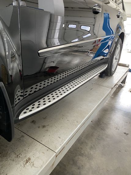 Боковые пороги Оригинальный дизайн для Mercedes GL сlass X164 | Зображення 2