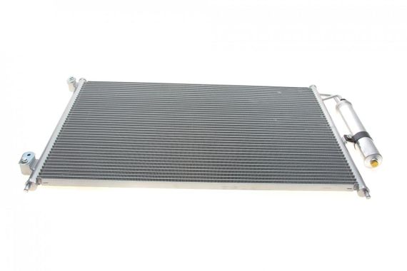 Радіатор кондиціонера з осушувачем Nissan X-Trail II 2.0 2.0D 2.5 07-13 13005328