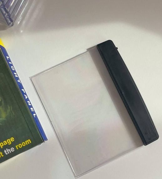 Компактна LED-панель для підсвічування книг з живленням від батарейок AAA | Зображення 7