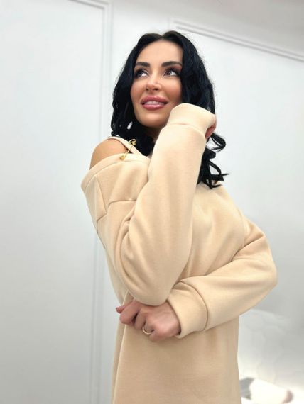 Женское теплое платье-туника с разрезом и булавкой на плече GF08577 цвет бежевый, размер 42/44 | Зображення 3