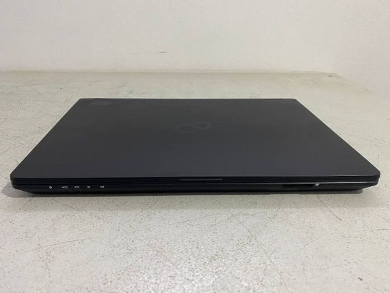 Нетбук Fujitsu LifeBook U728 / 12.5" (1920x1080) IPS / Intel Core i5-7200U (2 (4) ядра 2.5 - 3.1 GHz) / 8 GB DDR4 / 256 GB SSD / Intel UHD Graphics 620 / WebCam б/у | Зображення 4
