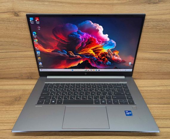 Мобильная рабочая станция HP ZBook Studio 15 G8 / 15.6" (1920x1080) IPS / Intel Core i7-11850H (8 (16) ядер по 2.5 - 4.8 GHz) / 32 GB DDR4 / 1000 GB SSD / nVidia RTX A3000, 6 GB GDDR6, 192-bit / WebCam / TouchID / Windows 11 б/у + Подарок Мышь / USB | Зображення 1