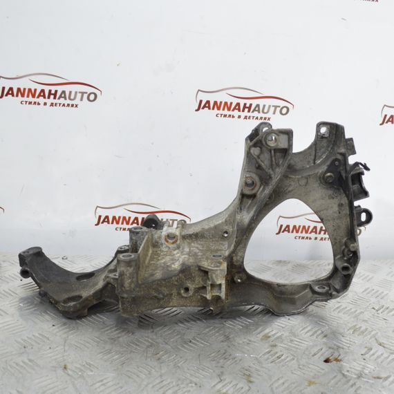 Кронштейн кріплення генератора і кондиціонера 2.2 DCI Renault Espace IV Laguna Рено Еспейс Лагуна 8200123833 | Зображення 2