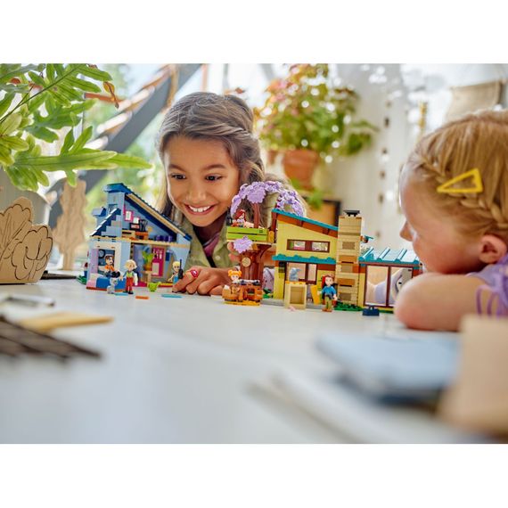 Конструктор LEGO Friends Родинні будинки Оллі й Пейслі 1126 деталей (42620) | Зображення 7