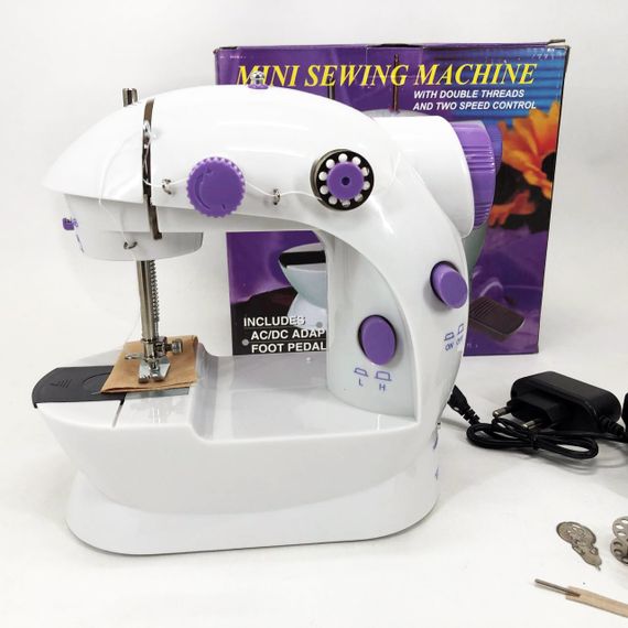 Мини швейная машинка FHSM 202 4 в 1 с педалью и подсветкой + адаптер 220V, Швейная машина для детей | Зображення 5