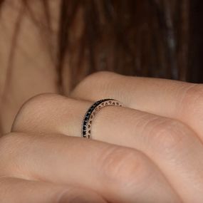 Кольцо из белого золота с сердечками 20.5
