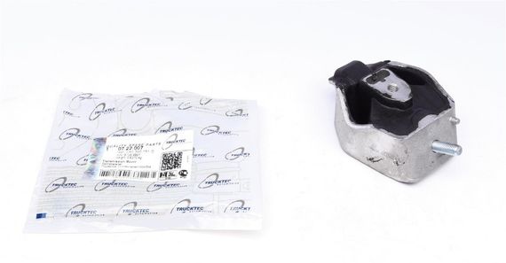 Подушка КПП Audi A6 94-97 1.8-2,0 1,9TDI 2.5TDI ззаду  07.22.007