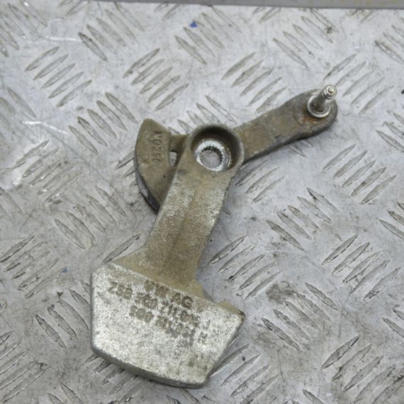 Важіль перемикання передач Volkswagen Golf VII 2012-2020 Селектор коробки передач Фольксваген 5Q0711046J