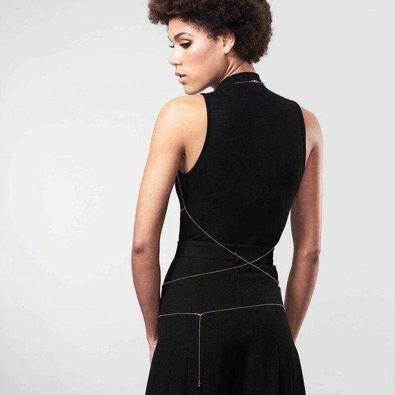 Ланцюжок портупея Bijoux Indiscrets Magnifique Bra Chain - Silver, прикраса на тіло Sex Aura | Зображення 1