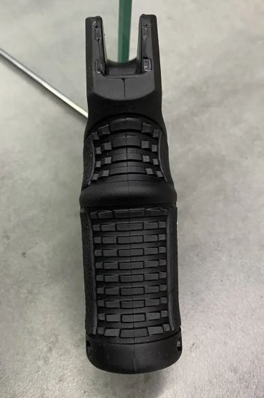 Пистолетная ручка на AR15 AR10 M4 M16 FAB Defence Ручка пистолетная Пистолетная рукоятка FAB Defence | Зображення 1