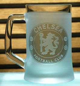 Пивной бокал 670 мл ФК Челси Chelsea с гравировкой подарок для фаната футбольная кружка