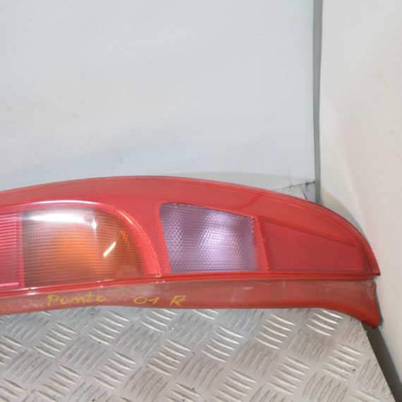 Ліхтар задній правий Fiat Punto II 1999-2003 дорестайл хетчбек Фара стоп задня права Фіат Пунто 2 468178030 | Зображення 2