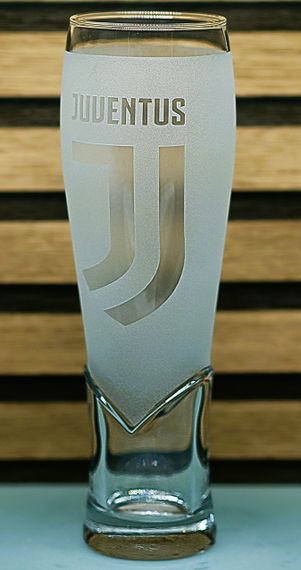 Пивной бокал крафтовый 440 мл ФК Juventus Ювентус с гравировкой подарок для фаната футбольная кружка матовы | Зображення 2