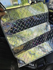 Шторка солнцезащитная 130х60см серебристая с узором 12 Atelie