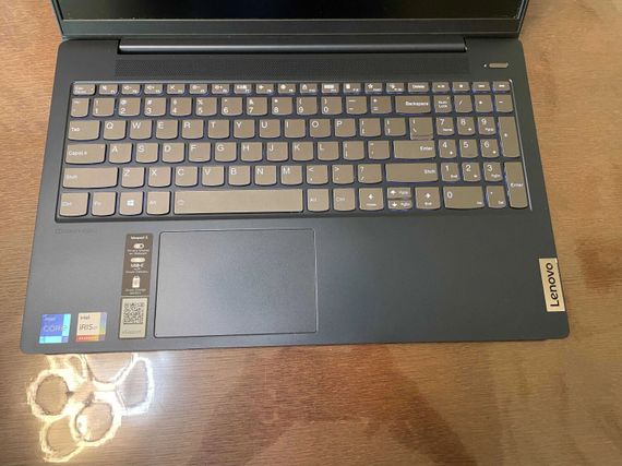 Ультрабук Lenovo IdeaPad 5 15ITL05 / 15.6" (1920x1080) IPS / Intel Core i7-1165G7 (4 (8) ядра по 2.8 - 4.7 GHz) / 12 GB DDR4 / 512 GB SSD / Intel Iris Xe Graphics / WebCam б/в | Зображення 2