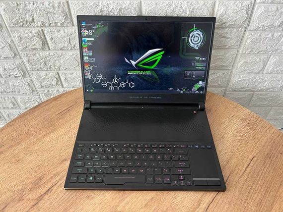 Ноутбук Asus ROG GX531GS 15,6" IPS 144Hz i7 8750H 24Gb SSD 1Tb GTX 1070 MaxQ  Б/В