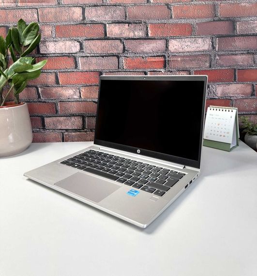 Ультрабук HP ProBook 430 G8 / 13.3" (1920x1080) TN / Intel Core i3-1115G4 (2 (4) ядра по 4.1 GHz) / 8 GB DDR4 / 256 GB SSD / Intel UHD Graphics / WebCam б/у | Зображення 3