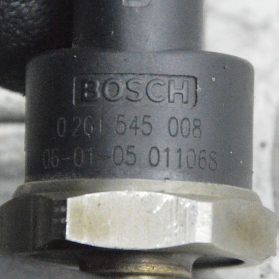 Датчик тиску палива в рейці Audi A2 A3 A4 A5 A6 Q5 Q7 Датчик тиску палива Ауди тт 06D906051A | Зображення 2